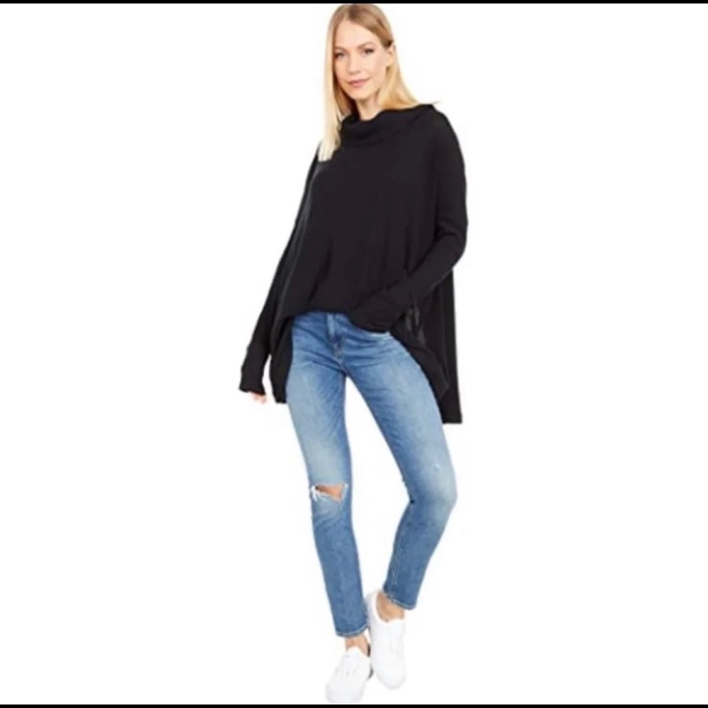 Free people juicy long sleeve crowl neck